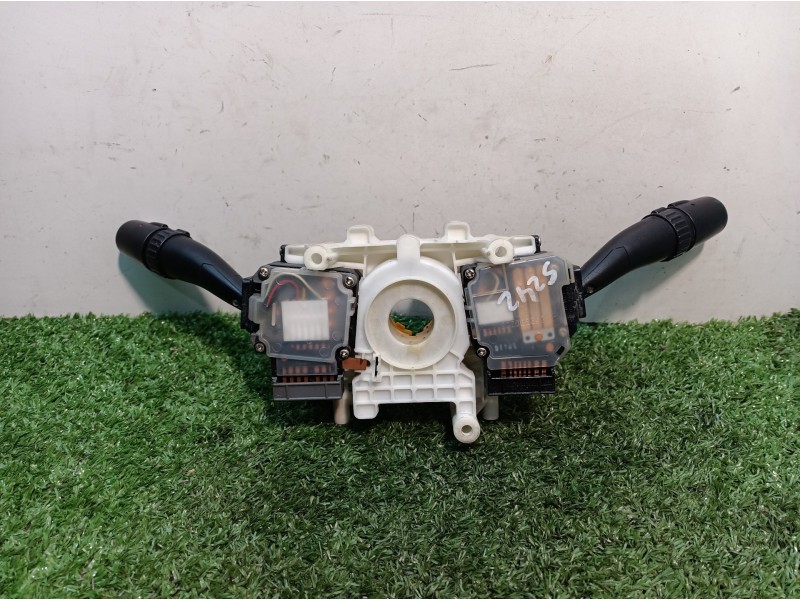 Recambio de mando multifuncion para hyundai tucson (jm) 2,0 classic 4x2 referencia OEM IAM 202003393 202003393 202003395