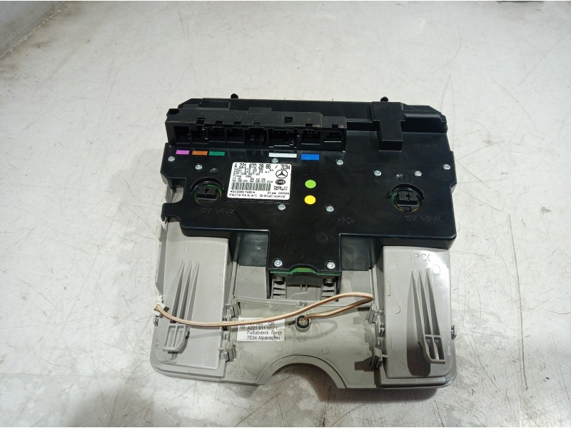 Recambio de luz interior para mercedes-benz clase s (w221) berlina 500 l (221.171) referencia OEM IAM A2218702886 A2218702886 A2