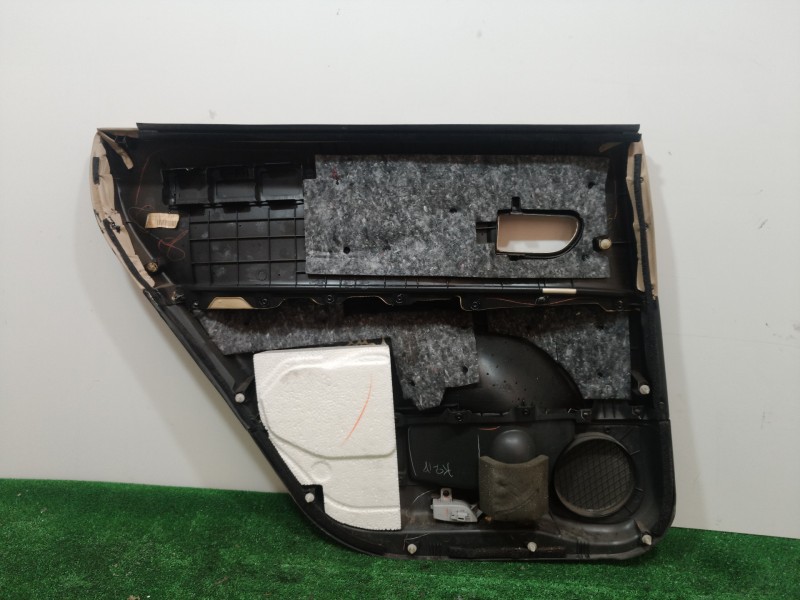 Recambio de guarnecido puerta trasera derecha para subaru tribeca b9 limited referencia OEM IAM 94263XA02A 94263XA02A 94263XA02