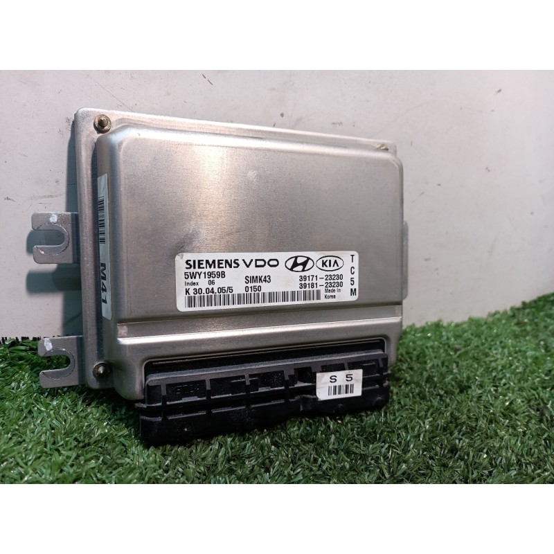 Recambio de centralita motor uce para hyundai tucson (jm) 2,0 classic 4x2 referencia OEM IAM 5WY1959B SIMK43 3918123230