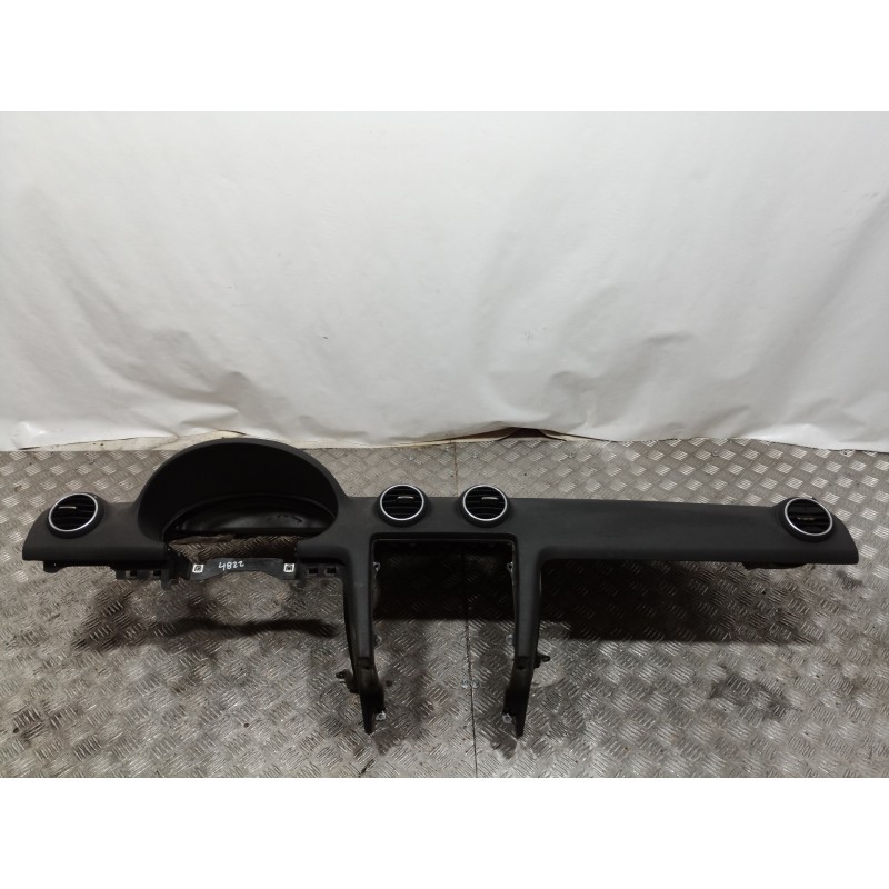 Recambio de salpicadero para audi a3 (8p) 1.6 fsi ambiente referencia OEM IAM 8P1857067 8P1857067 8P1857067