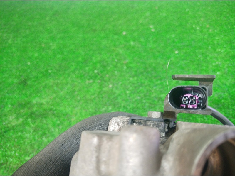 Recambio de compresor aire acondicionado para volkswagen polo (9n3) 1.4 tdi referencia OEM IAM 6Q0820808F 6Q0820808F 6Q0820808F