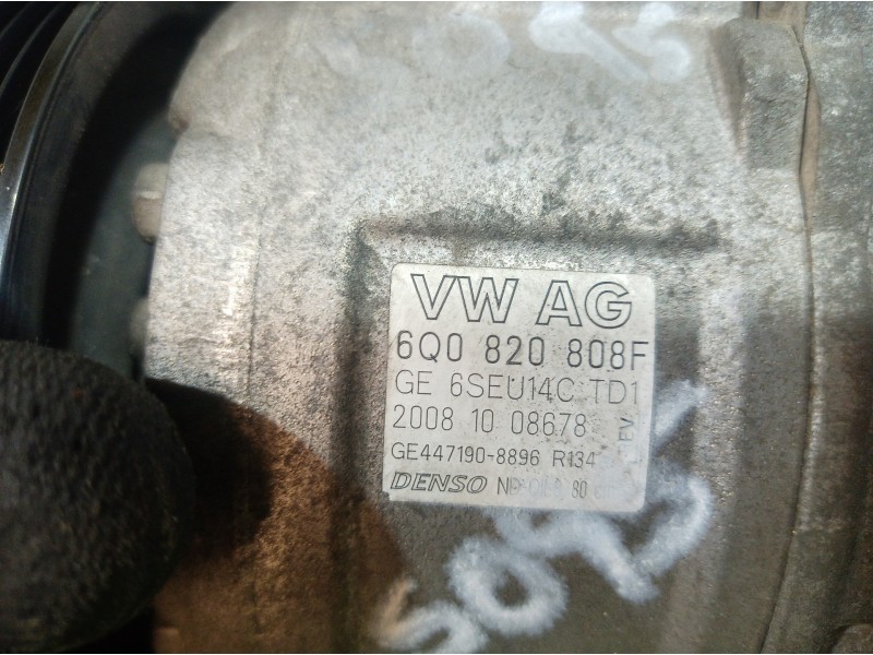 Recambio de compresor aire acondicionado para volkswagen polo (9n3) 1.4 tdi referencia OEM IAM 6Q0820808F 6Q0820808F 6Q0820808F