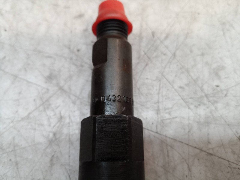 Recambio de inyector para ford mondeo berlina (ge) ambiente referencia OEM IAM 0432133801 0432133801 0432133801