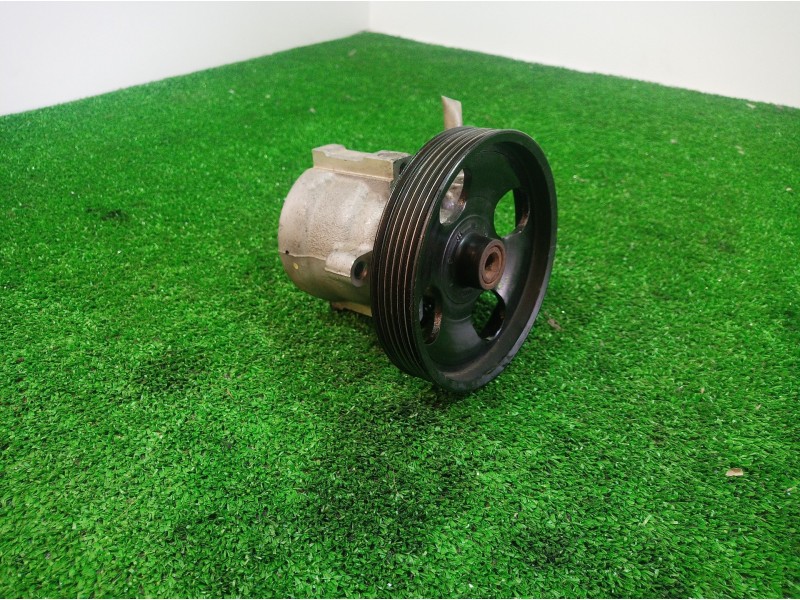 Recambio de bomba direccion para volvo v40 familiar 1.9 d referencia OEM IAM 8200071050 8200071050 8200071050