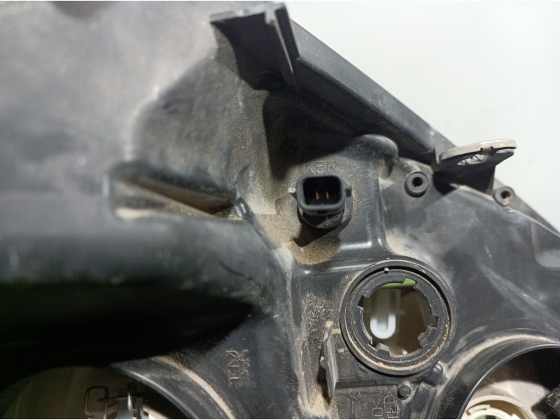 Recambio de faro izquierdo para renault scenic ii confort authentique referencia OEM IAM 15810300LI 15810300LI 15810300LI