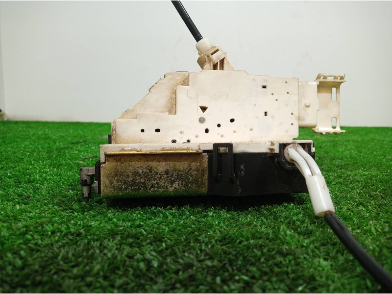 Recambio de cerradura puerta delantera derecha para citroën c4 coupe by loeb referencia OEM IAM   