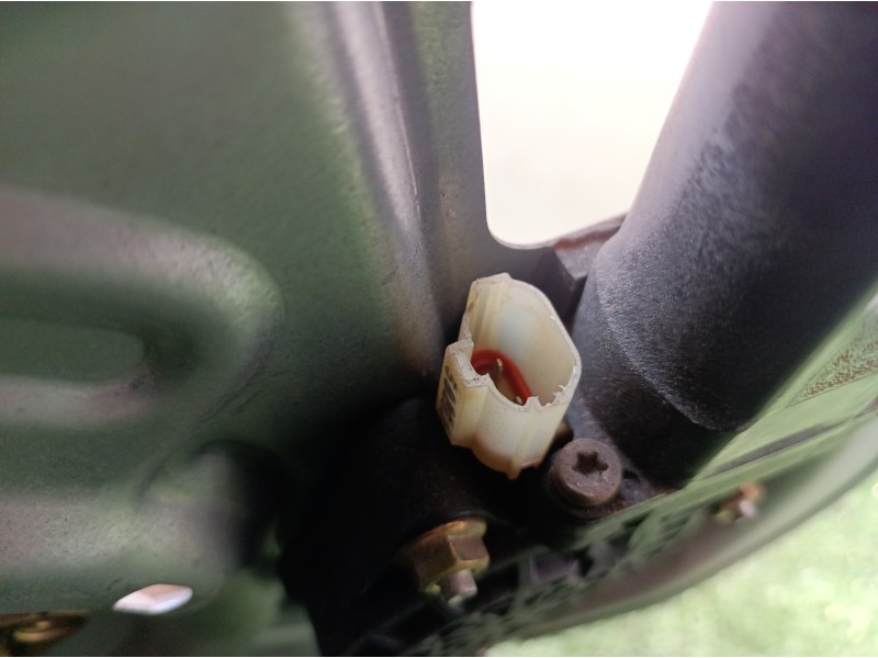 Recambio de elevalunas trasero izquierdo para hyundai tucson (jm) 2,0 classic 4x2 referencia OEM IAM 834702E010 834702E010 83470