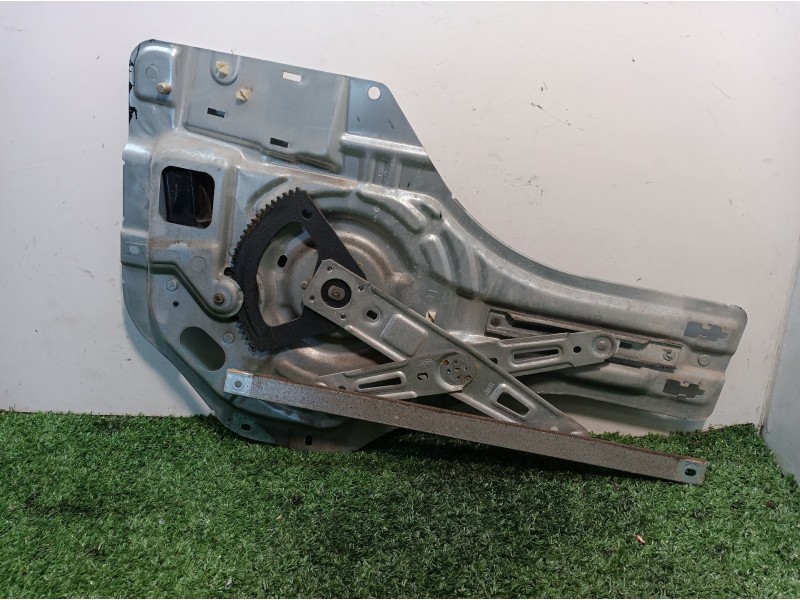 Recambio de elevalunas trasero izquierdo para hyundai tucson (jm) 2,0 classic 4x2 referencia OEM IAM 834702E010 834702E010 83470