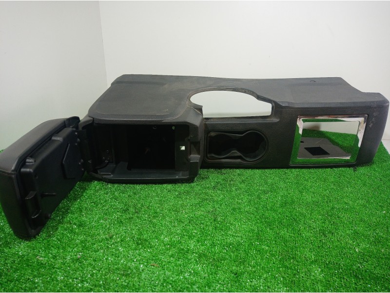 Recambio de apoyabrazos central para dodge journey sxt referencia OEM IAM   