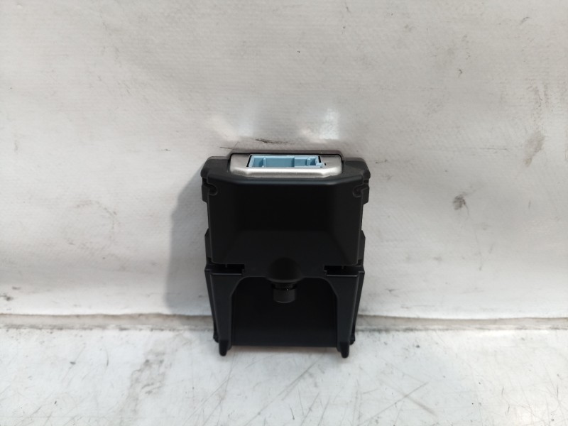 Recambio de modulo electronico para peugeot 308 sw allure referencia OEM IAM 9826575380 9826575380 17303113538P