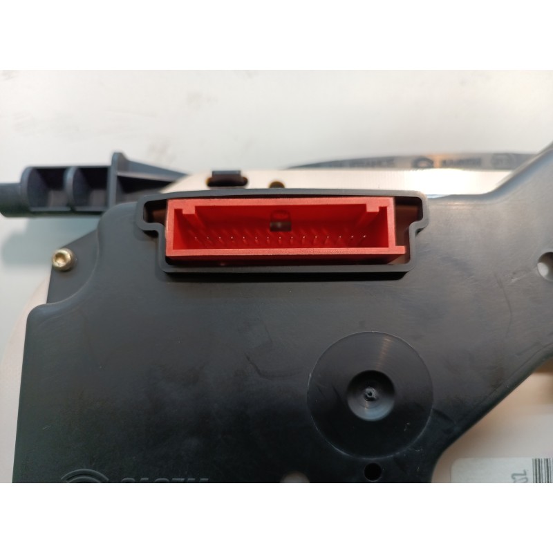 Recambio de cuadro instrumentos para renault clio ii fase ii (b/cb0) dynamique referencia OEM IAM P8200059776 P8200059776 P82000