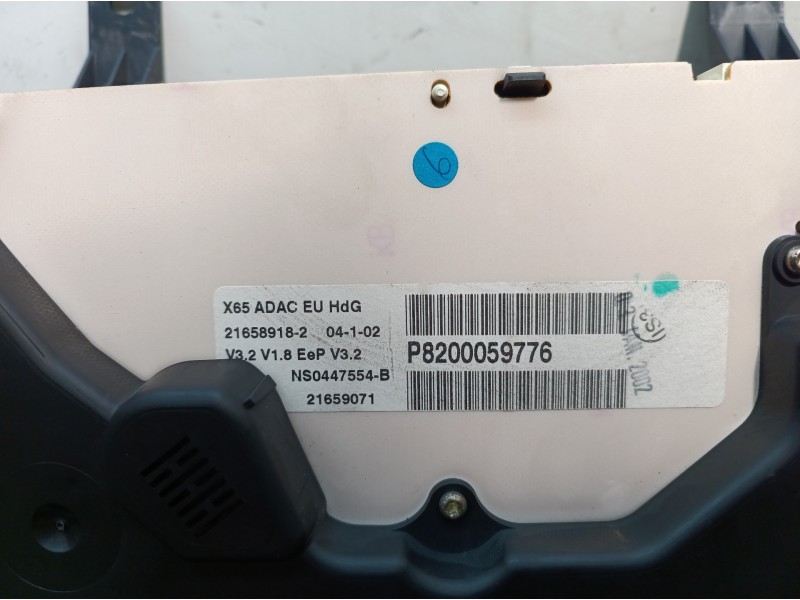 Recambio de cuadro instrumentos para renault clio ii fase ii (b/cb0) dynamique referencia OEM IAM P8200059776 P8200059776 P82000