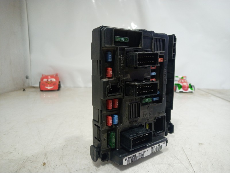 Recambio de caja reles / fusibles para citroën c3 referencia OEM IAM 964349878000 964349878000 964349878000
