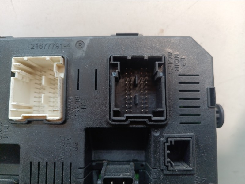 Recambio de caja reles / fusibles para peugeot 307 cc (s2) sport referencia OEM IAM 216760315B 216760315B 281133426A