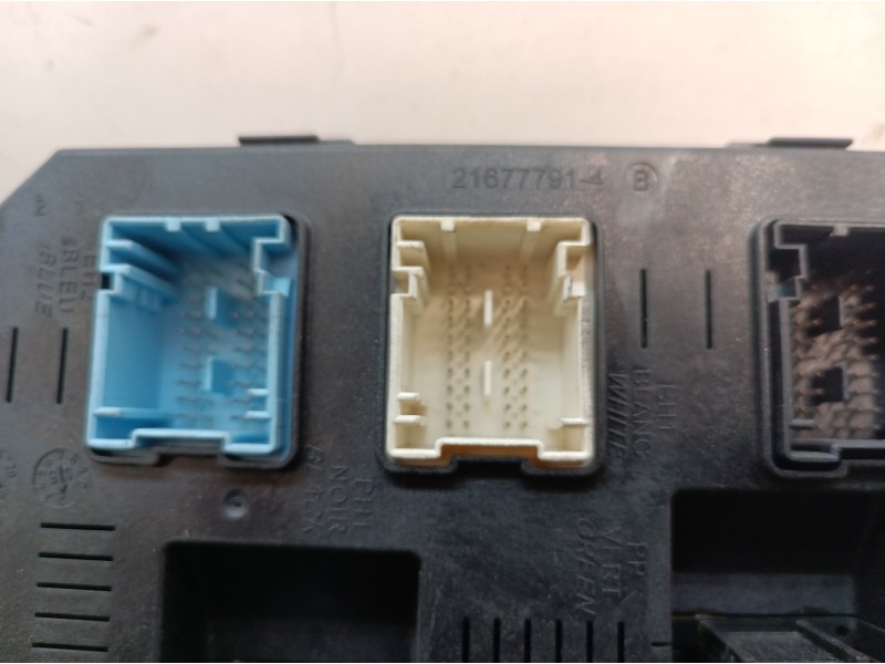 Recambio de caja reles / fusibles para peugeot 307 cc (s2) sport referencia OEM IAM 216760315B 216760315B 281133426A