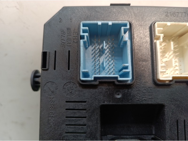 Recambio de caja reles / fusibles para peugeot 307 cc (s2) sport referencia OEM IAM 216760315B 216760315B 281133426A