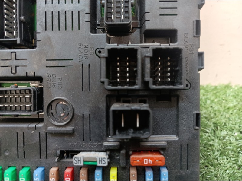 Recambio de caja reles / fusibles para peugeot 307 cc (s2) sport referencia OEM IAM 216760315B 216760315B 281133426A