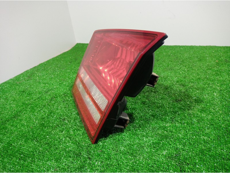 Recambio de piloto trasero derecho interior para dodge journey sxt referencia OEM IAM 04806368AB 04806368AB 04806368AB