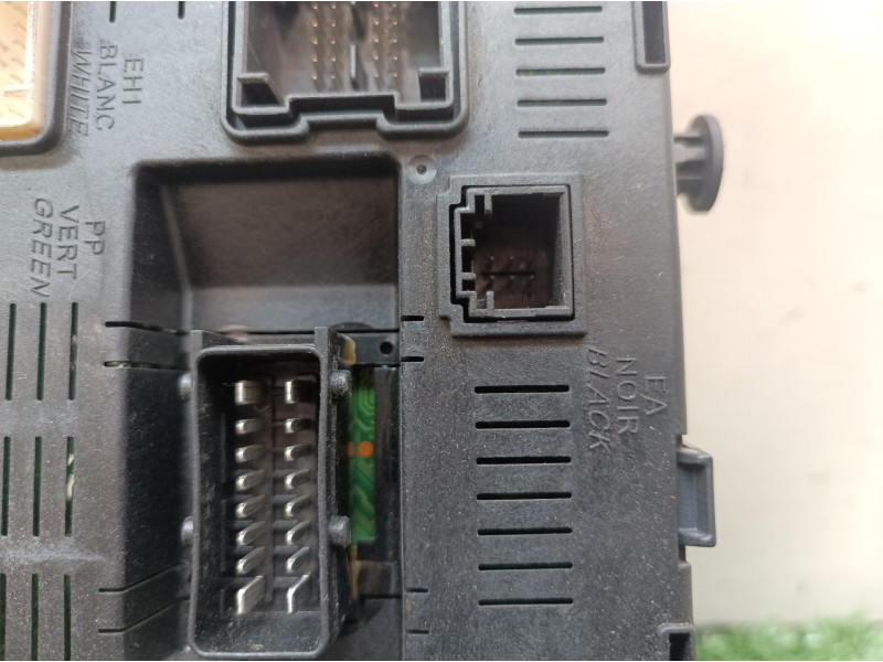 Recambio de caja reles / fusibles para peugeot 307 cc (s2) sport referencia OEM IAM 216760315B 216760315B 281133426A