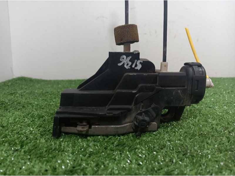 Recambio de cerradura puerta trasera derecha para mercedes-benz clase a (w168) 160 (168.033) referencia OEM IAM   