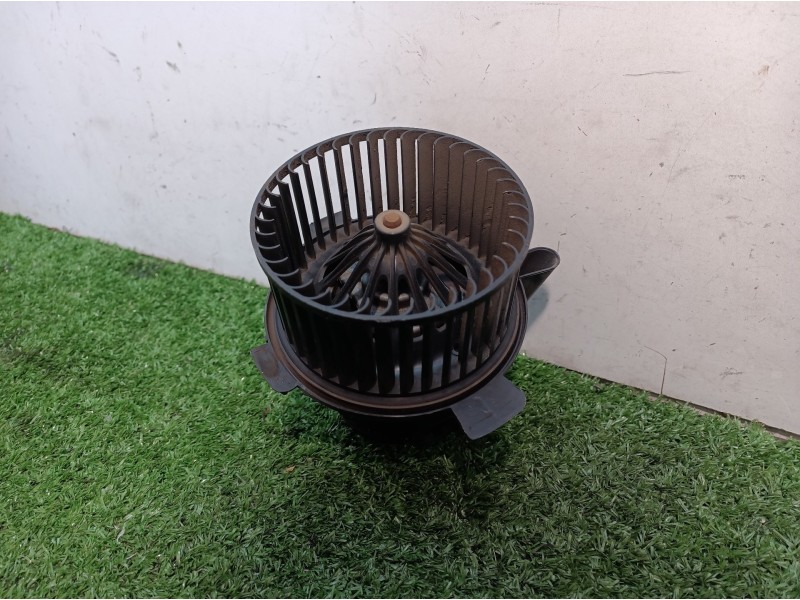 Recambio de motor calefaccion para peugeot 307 cc (s2) sport referencia OEM IAM PF2A1 PF2A1 815239