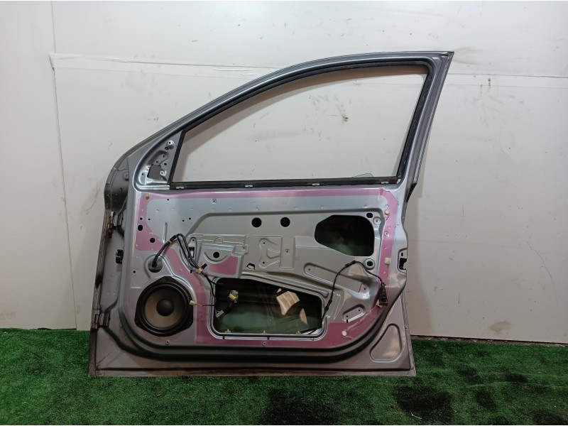 Recambio de puerta delantera derecha para opel astra h berlina cosmo referencia OEM IAM 5PUERTAS 5 PUERTAS 5 PUERTAS