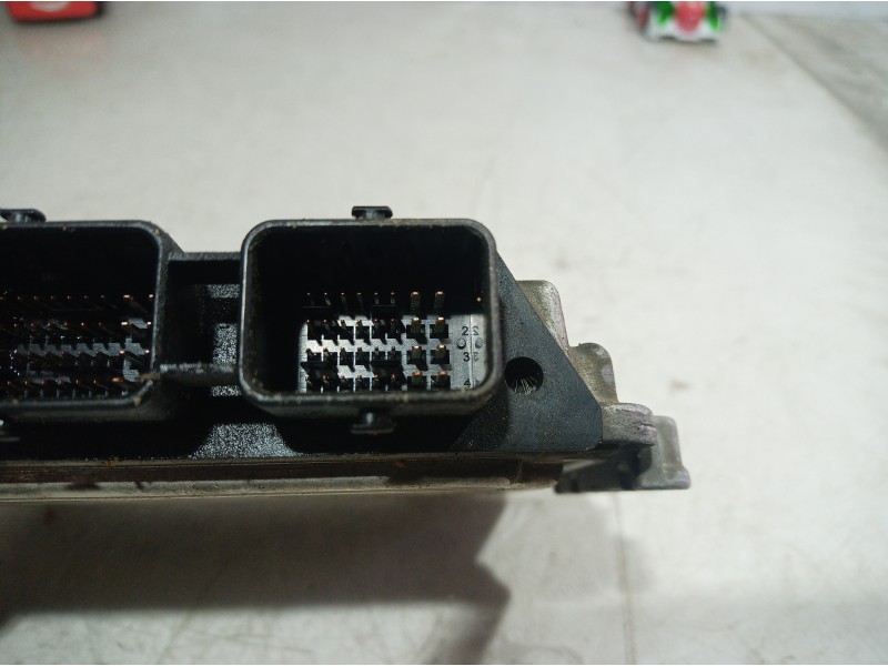 Recambio de centralita motor uce para renault scenic ii referencia OEM IAM 0281012769 0281012769 0281012769
