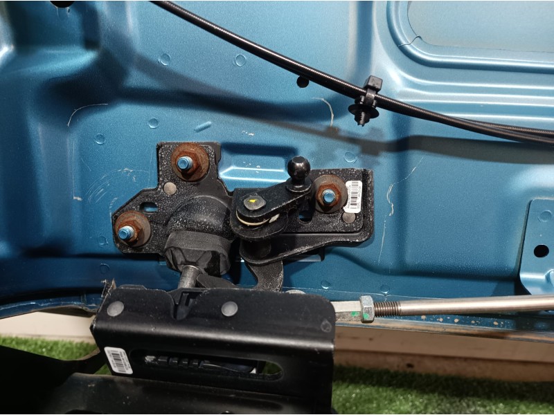 Recambio de capota para ford focus cabrio (ca5) referencia OEM IAM 2032030C  