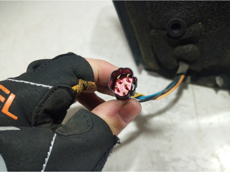 Recambio de retrovisor izquierdo para ford fiesta (cbk) ambiente referencia OEM IAM 014197 014197 014197