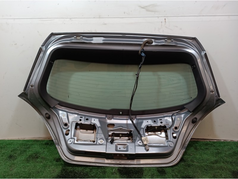 Recambio de porton trasero para opel astra h berlina cosmo referencia OEM IAM   