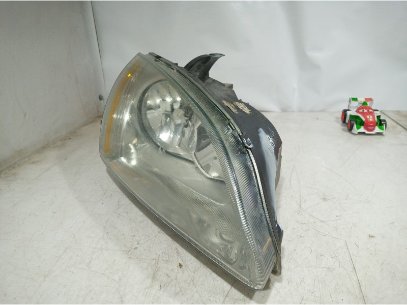 Recambio de faro derecho para ford focus berlina (cap) 2.0 tdci cat referencia OEM IAM 4M5113K060AA 4M5113K060AA 4M5113K060