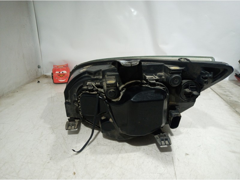 Recambio de faro derecho para ford focus berlina (cap) 2.0 tdci cat referencia OEM IAM 4M5113K060AA 4M5113K060AA 4M5113K060