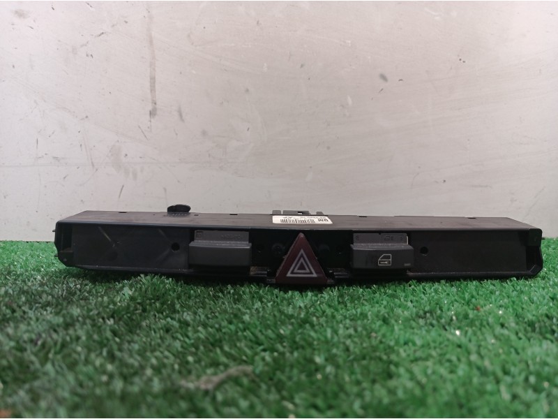 Recambio de warning para opel astra h berlina cosmo referencia OEM IAM 13100105 13100105 13100105