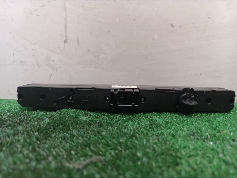 Recambio de warning para opel astra h berlina cosmo referencia OEM IAM 13100105 13100105 13100105