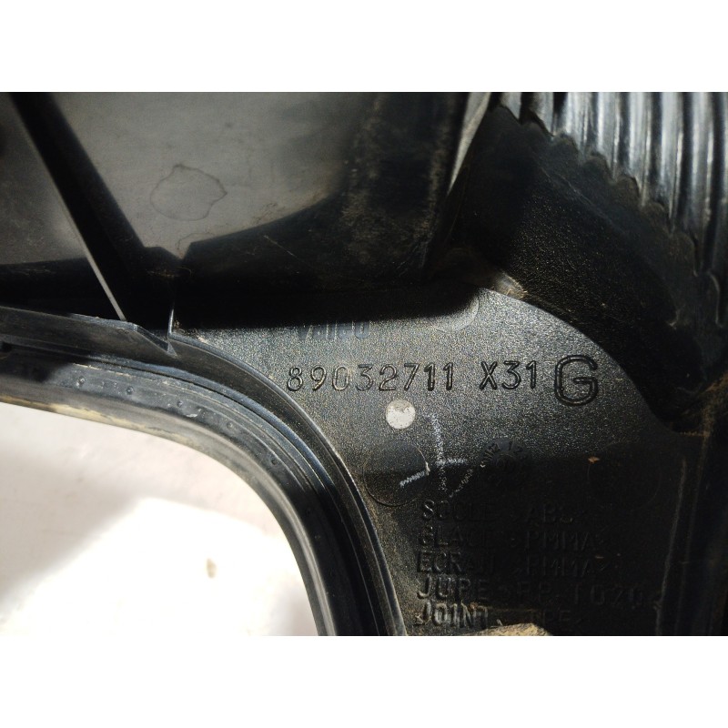 Recambio de piloto trasero izquierdo interior para citroën c5 berlina collection referencia OEM IAM 89032711X31 89032711X31 8903