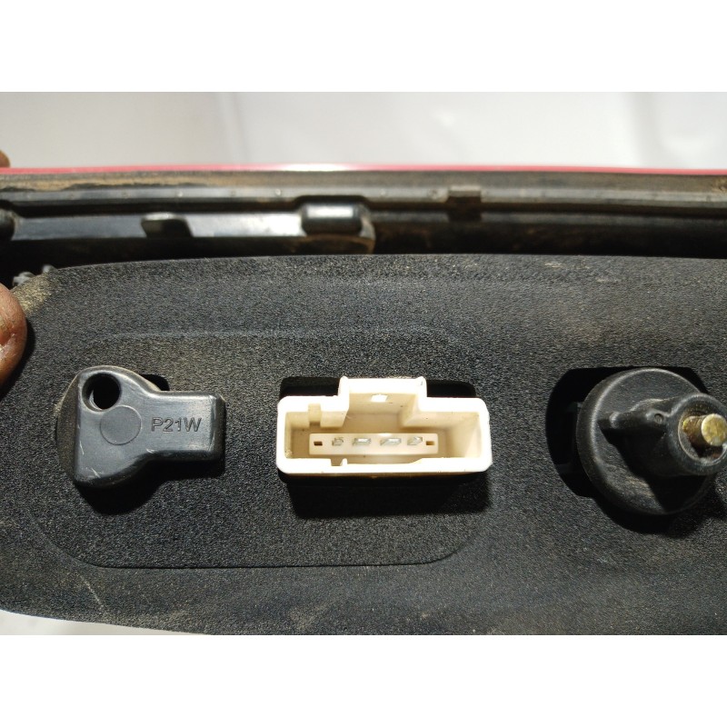 Recambio de piloto trasero izquierdo interior para citroën c5 berlina collection referencia OEM IAM 89032711X31 89032711X31 8903