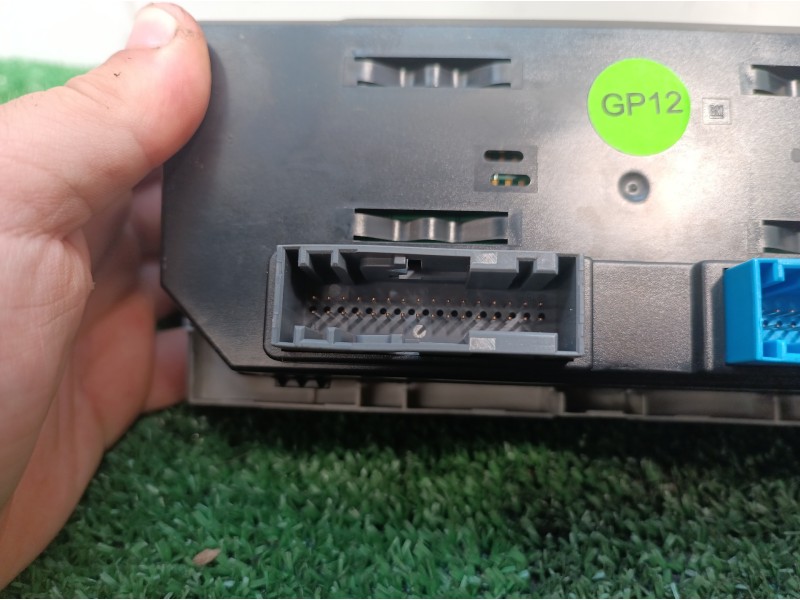 Recambio de mando calefaccion / aire acondicionado para opel astra h berlina cosmo referencia OEM IAM 13122963 13122963 13122963