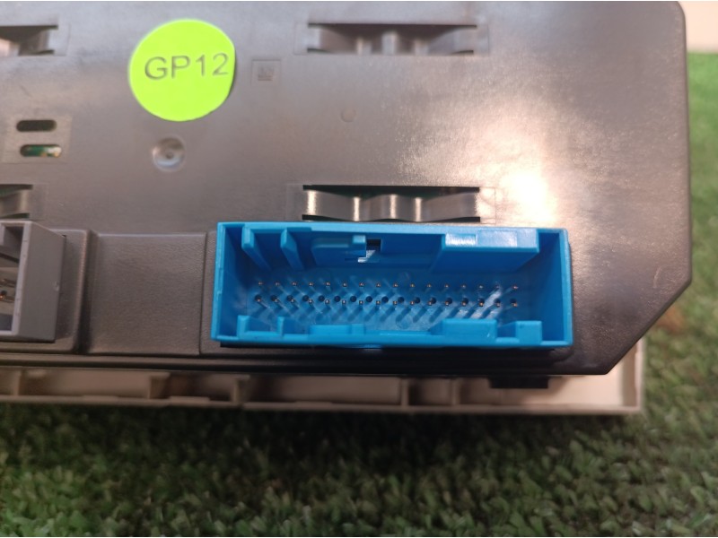 Recambio de mando calefaccion / aire acondicionado para opel astra h berlina cosmo referencia OEM IAM 13122963 13122963 13122963