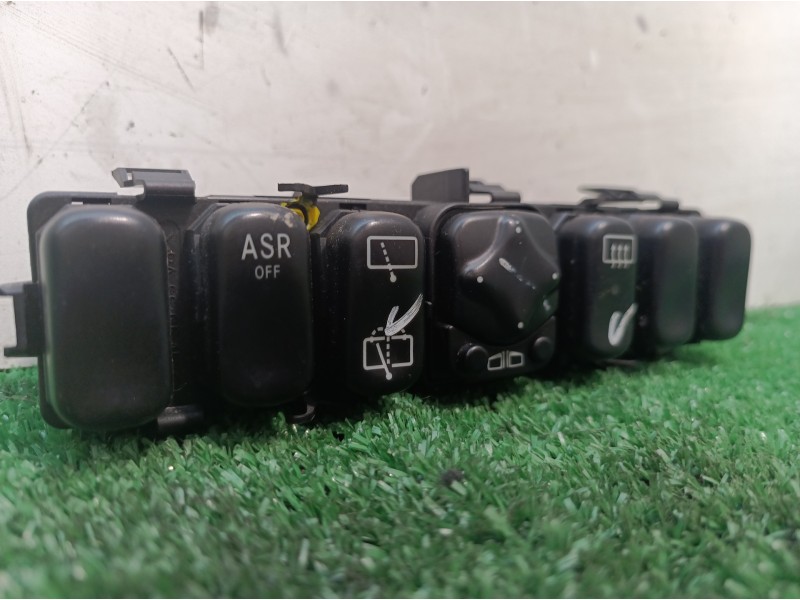 Recambio de mando multifuncion para mercedes-benz clase a (w168) 160 (168.033) referencia OEM IAM 1688203610 1688203610 33010901