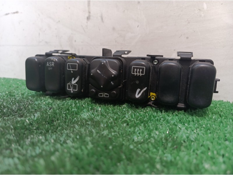 Recambio de mando multifuncion para mercedes-benz clase a (w168) 160 (168.033) referencia OEM IAM 1688203610 1688203610 33010901