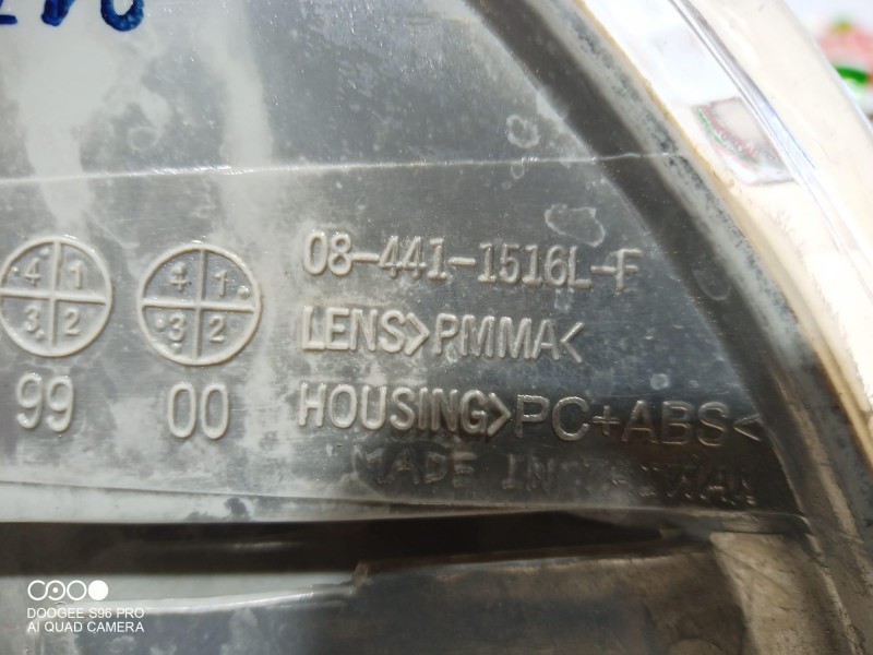 Recambio de piloto delantero izquierdo para volkswagen passat berlina (3b2) comfortline referencia OEM IAM 084411516LF 084411516