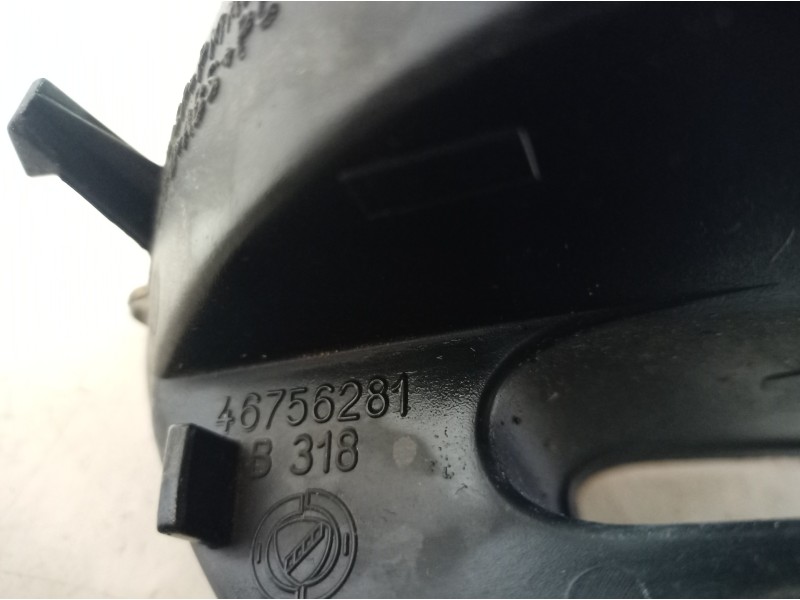 Recambio de faro antiniebla izquierdo para alfa romeo 147 (190) 1.9 jtd 120 collezione referencia OEM IAM  46756281 46756281