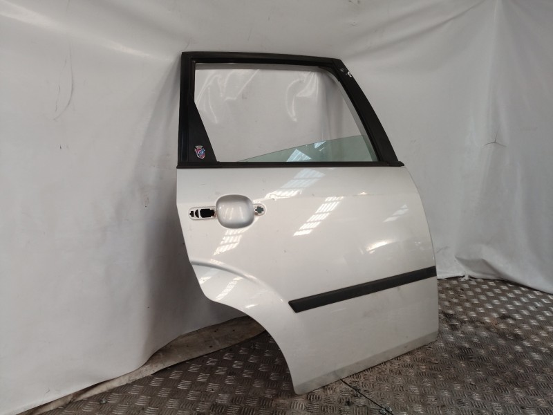 Recambio de puerta trasera derecha para ford fiesta (cbk) ambiente referencia OEM IAM   