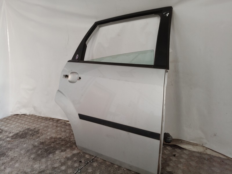 Recambio de puerta trasera derecha para ford fiesta (cbk) ambiente referencia OEM IAM   