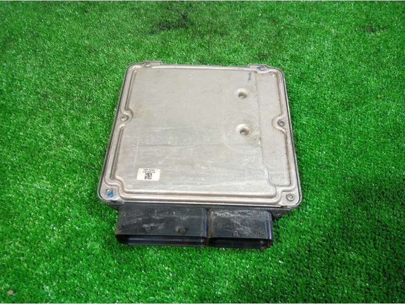 Recambio de centralita motor uce para dodge journey sxt referencia OEM IAM P05094821AD P05094821AD 0281013201