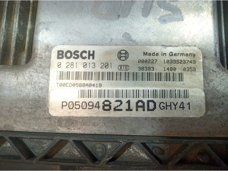 Recambio de centralita motor uce para dodge journey sxt referencia OEM IAM P05094821AD P05094821AD 0281013201