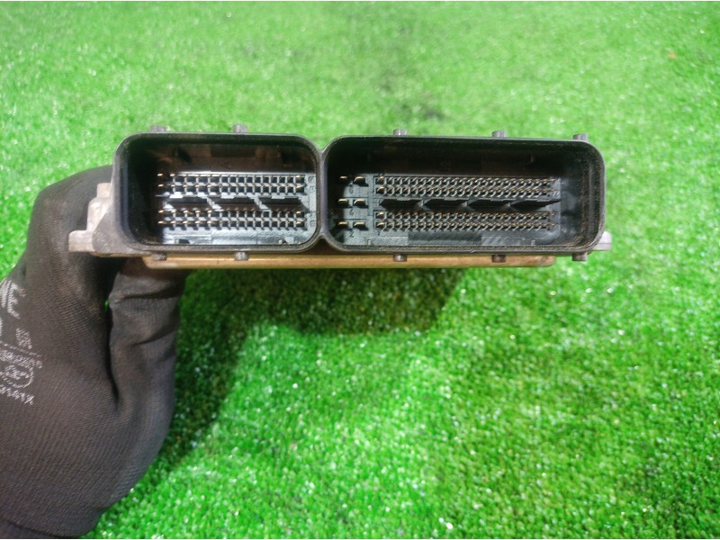 Recambio de centralita motor uce para dodge journey sxt referencia OEM IAM P05094821AD P05094821AD 0281013201