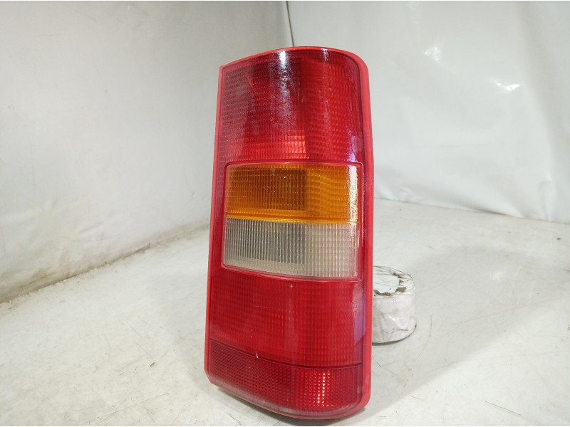 Recambio de piloto trasero derecho para citroën jumpy 2.0 hdi referencia OEM IAM   