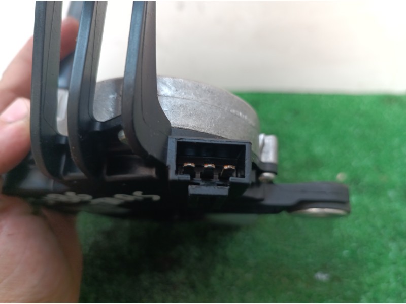 Recambio de motor limpia trasero para opel astra h berlina cosmo referencia OEM IAM 13105981 13105981 0390201591